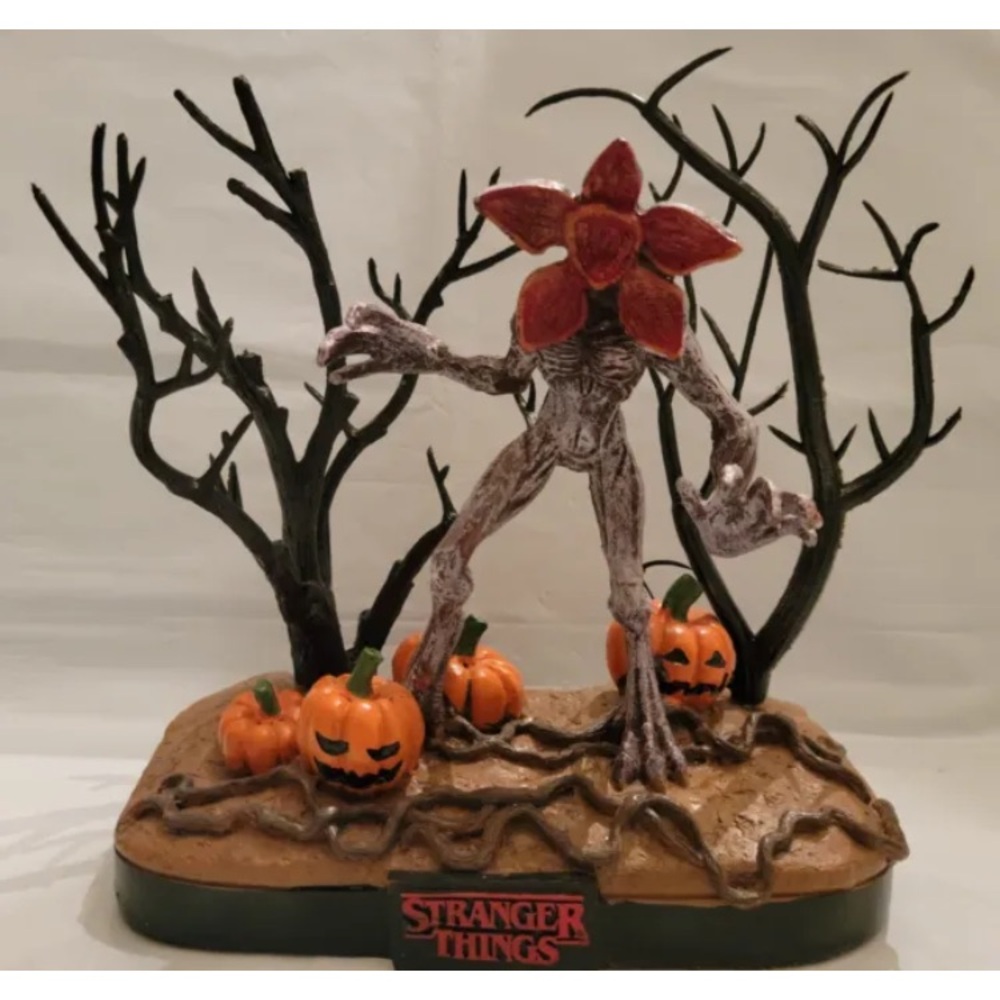 Stranger Things Figure Statue Demogorgon Scene Halloween Rare 8” Collectible